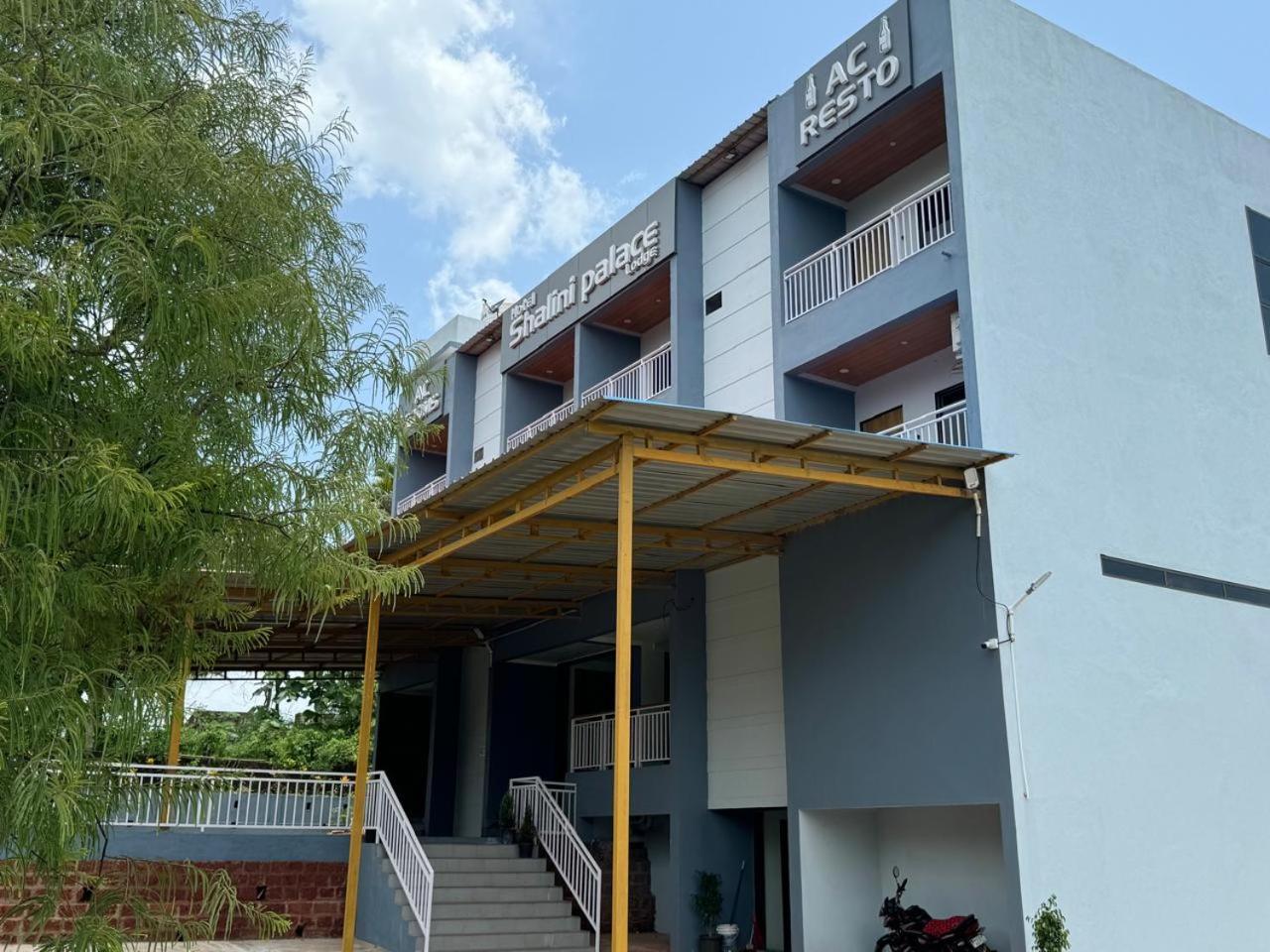 Hotel Shalini Palace Ratnāgiri Dış mekan fotoğraf